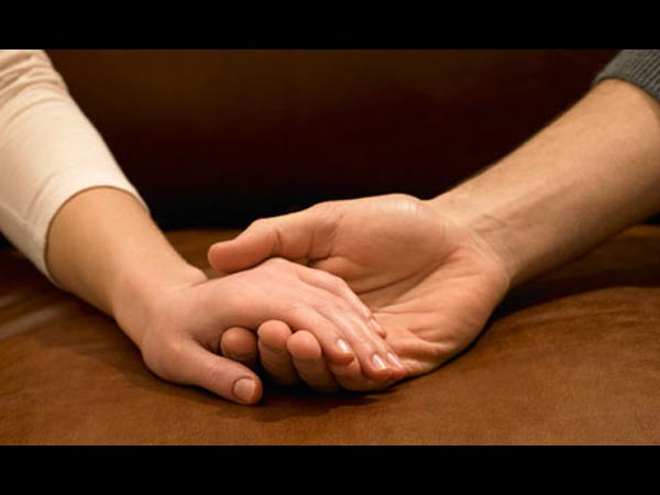 ஆதரவாக இருங்களேன்