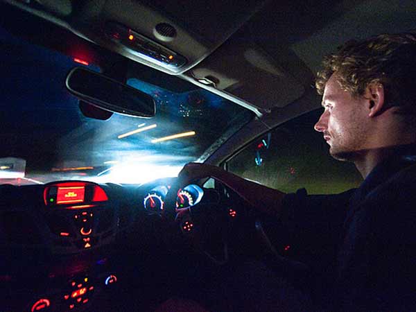 நைட் ட்ரைவிங்