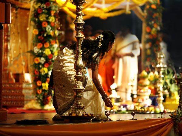 மேடை மண்டபம்