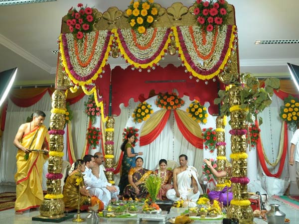 மெட்டல் தூண் மண்டபம்