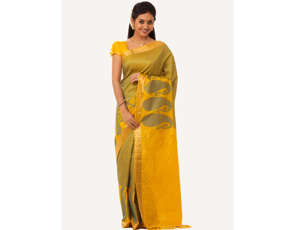 மஞ்சள் நிற வசுந்தரா