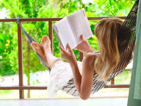 வெளியே செல்வதை தவிர்க்கவும்