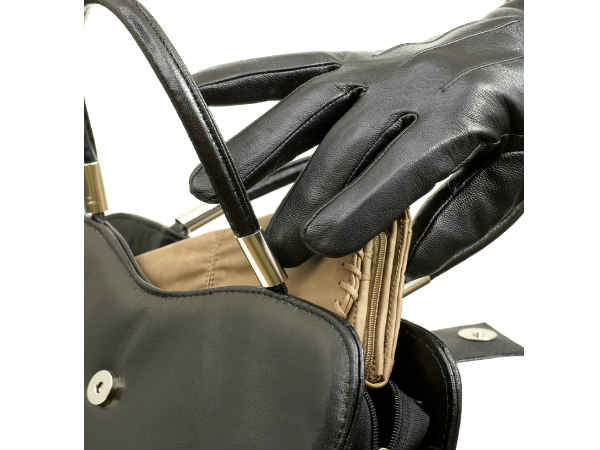 க்ளப்டோமேனியா