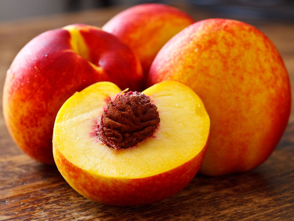 நெக்ட்ரைன் (Nectarines)