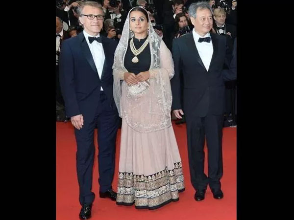 வித்யா பாலனின் நியூட் கலர் லெஹெங்கா