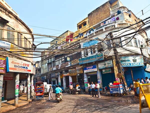 தேங்கிய மழை நீர்