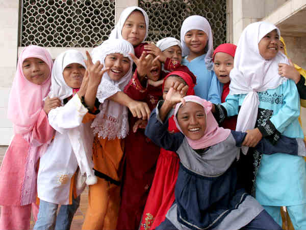 பெண்களை மதிக்கவும்