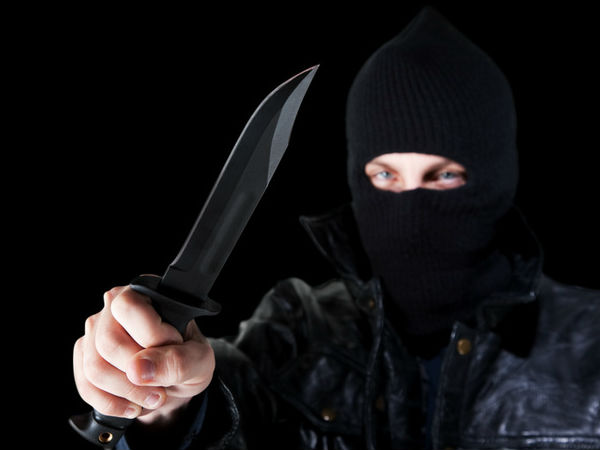 வாஷிங்டனில் ஒரு குற்றவாளி குற்றம் புரிய நுழையும் முன் காவல் தலைமையிடம் தெரிவிக்க வேண்டும்