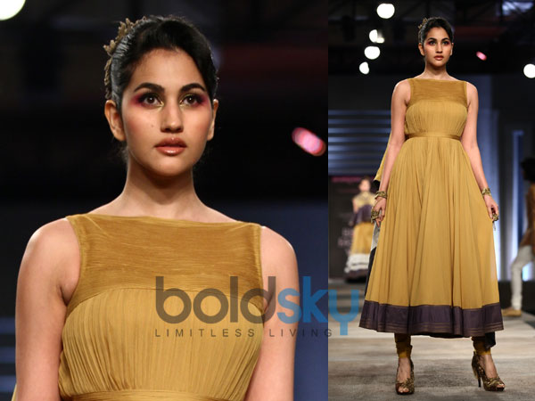 மஞ்சள் கவுன்