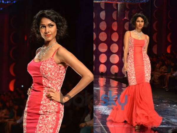 ஆரஞ்சு நிற மெர்மெயிடு கவுன்