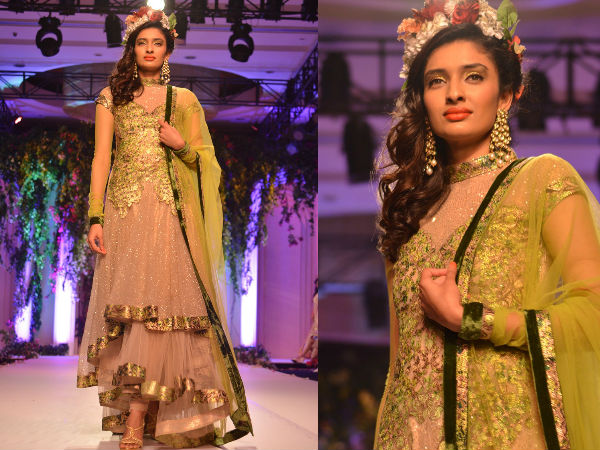 ஏற்ற இறக்கமான ஹெம் அனார்கலி கவுன்