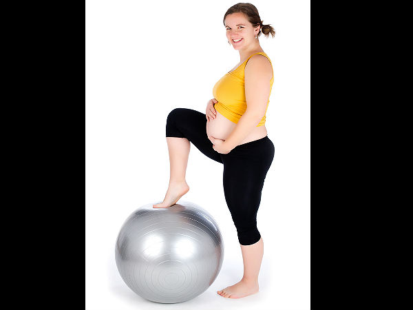 கால்களை மேலே உயர்த்தவும்