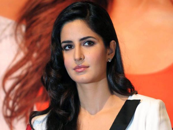 மேல் இமை ரோமங்களில் கோடு