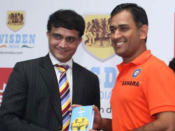 சைடு ஸ்வெப்ட் ஹேர் 