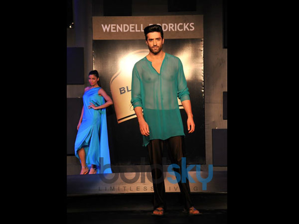 ஆயுஷ்மான்: ஷோ ஸ்டாப்பர்