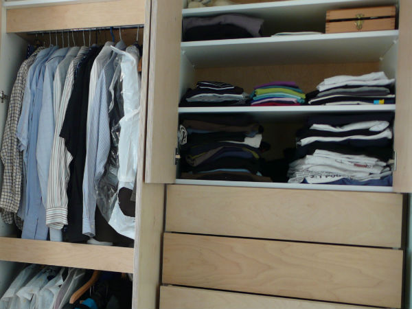 அலமாரிகளை சுத்தம் செய்தல்