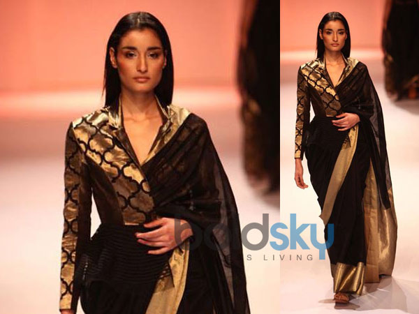 கோல்டன் ஜாக்கெட் பிளவுஸ் கோல்டன் ஜாக்கெட் பிளவுஸ்