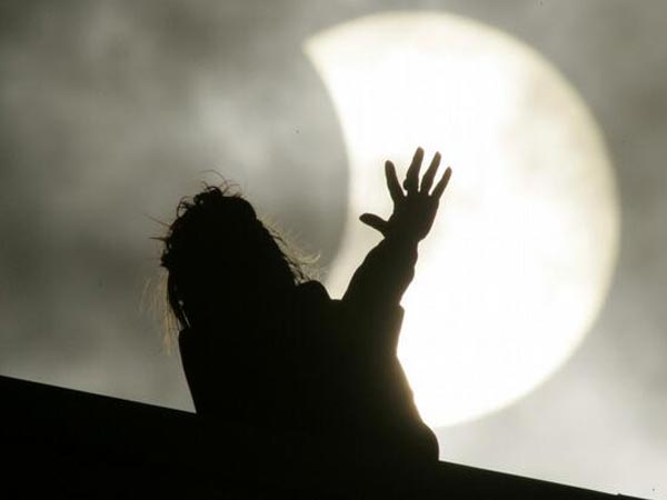 இருட்டு