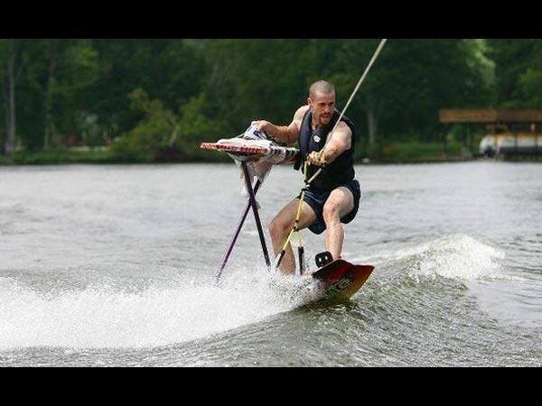 எக்ஸ்ட்ரீம் அயர்ன்னிங் (Extreme Ironing)