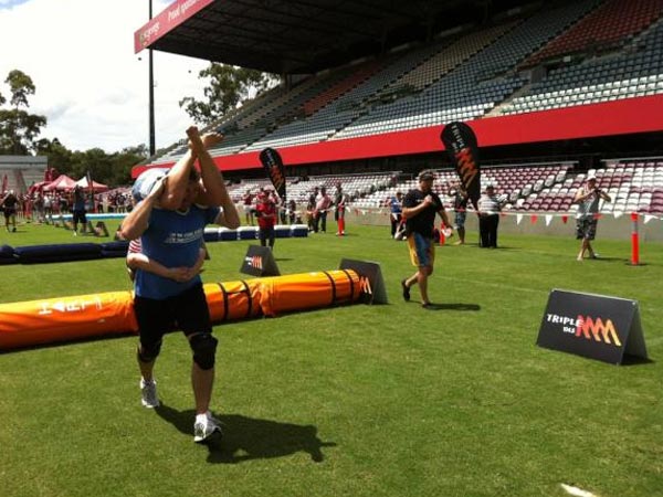 மனைவியை தூக்கிக் கொண்டு ஓடுவது (Wife Carrying)