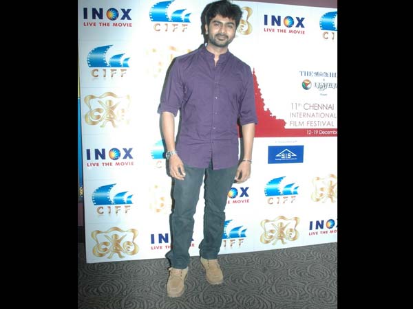 அசோக் அசோக்