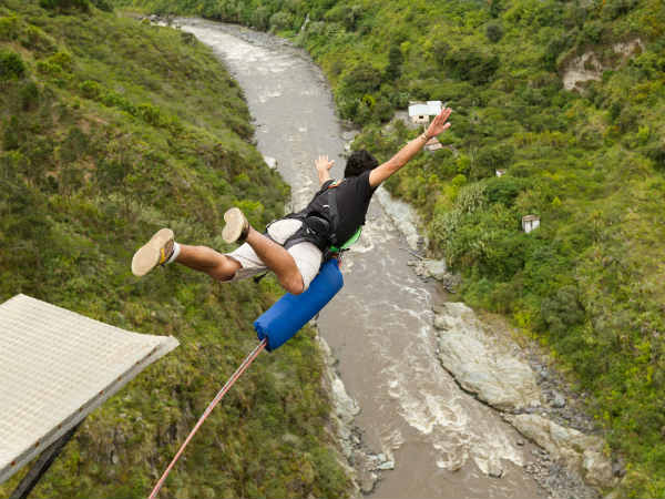 பங்கி ஜம்பிங் (Bungee Jumping)