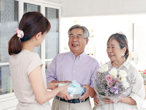 அக்கம் பக்கம் பாரடா!