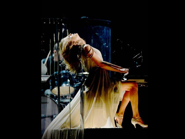 டெய்லர் ஸ்விஃப்ட்