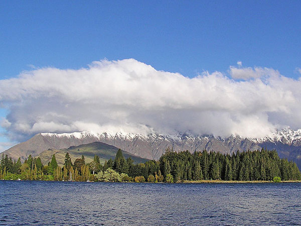 வகாட்டிபூ ஏரி