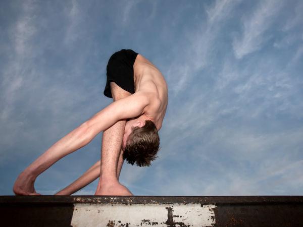 ஹஸ்டபாதாசனா (Hastapadasana)