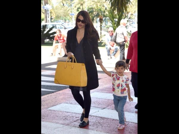 நைஸ் விமான நிலையத்தில் ஐஸ் 