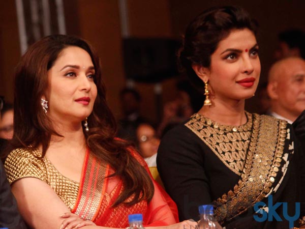 மாதுரியுடன் பிரியங்கா மாதுரியுடன் பிரியங்கா