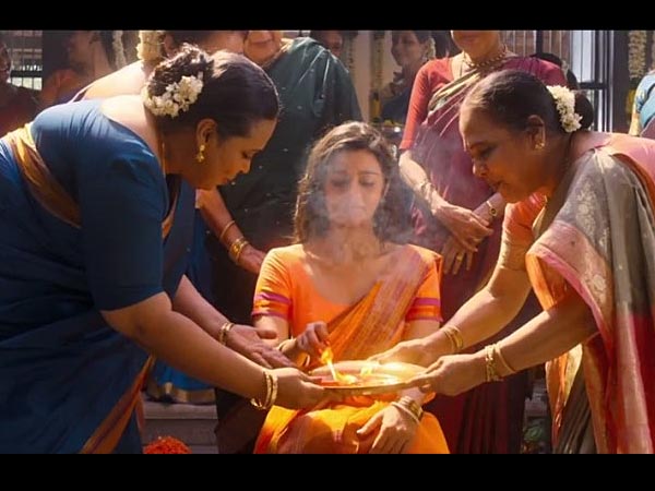 பண்பாடு நிறைந்தவள்