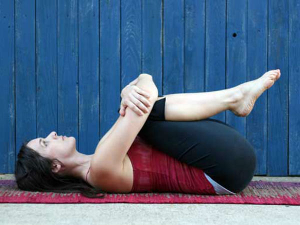 அபானாசனம் (Apanasana) 