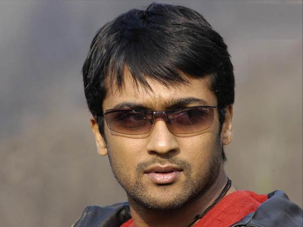 நடிகர் சூர்யாவின் சில சிறப்பான மற்றும் வித்தியாசமான லுக்ஸ்...