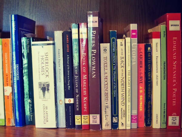 எழுத்து வரிசைப்படி பிரித்துக் கொள்ளுங்கள்