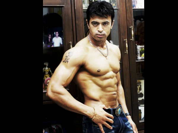 ரியாஸ் கான் 