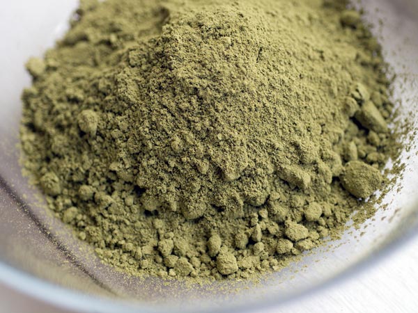 Why Is Henna Good For You