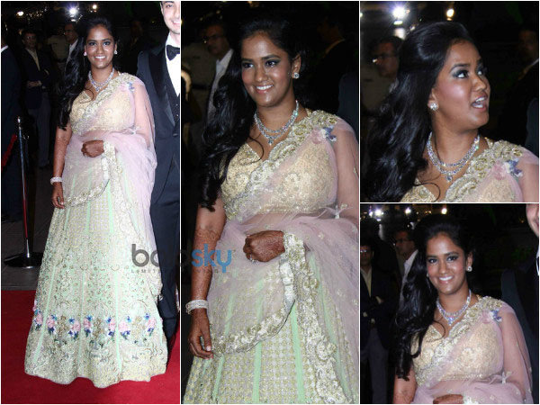 மணப்பெண்: அர்பிதா கான் மணப்பெண்: அர்பிதா கான்