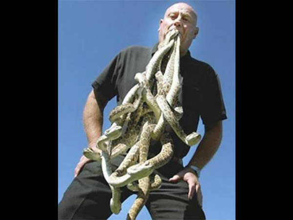 பாம்பு மனிதன்