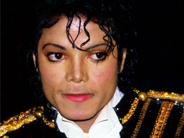 மைகேல் ஜாக்சனின் டாட்டூ 