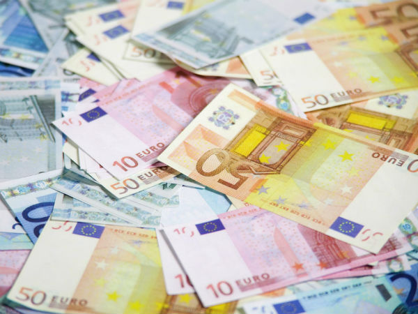 அதிகமாக வசூலிக்கப்பட்ட கட்டப்பட்ட மொபைல் பில் 