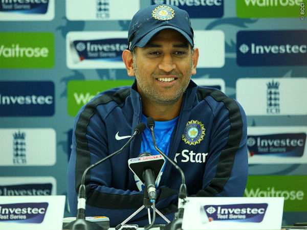 நாட்டிற்காக விளையாடுகிறோம்