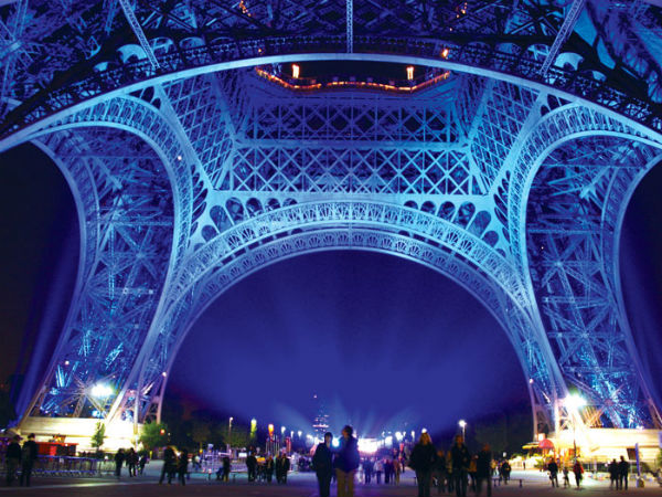 பார்சிலோனாவுக்காக வடிவமைக்கப்பட்டது