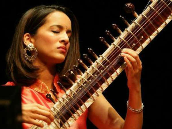 அனோஷ்கா சங்கர் அனோஷ்கா சங்கர்