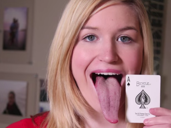 கார்ட் அளவு நீளம்.. கார்ட் அளவு நீளம்..