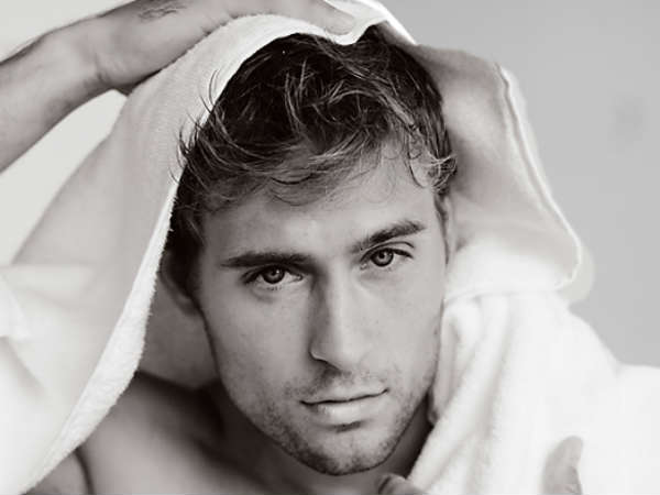 முடியை தேய்த்து துடைக்க வேண்டாம்