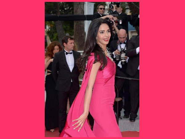 கவர்ச்சி இல்லாத கவுன்