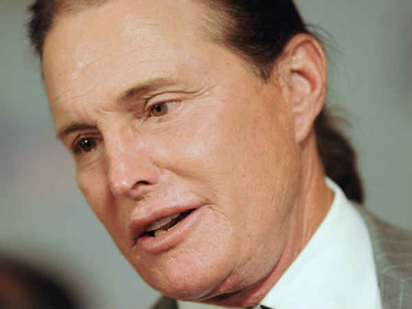 விக்கிபீடியாவில் பெயர் மாற்றம் 