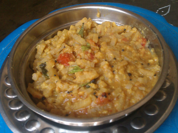 வாழைத்தண்டு கூட்டு 